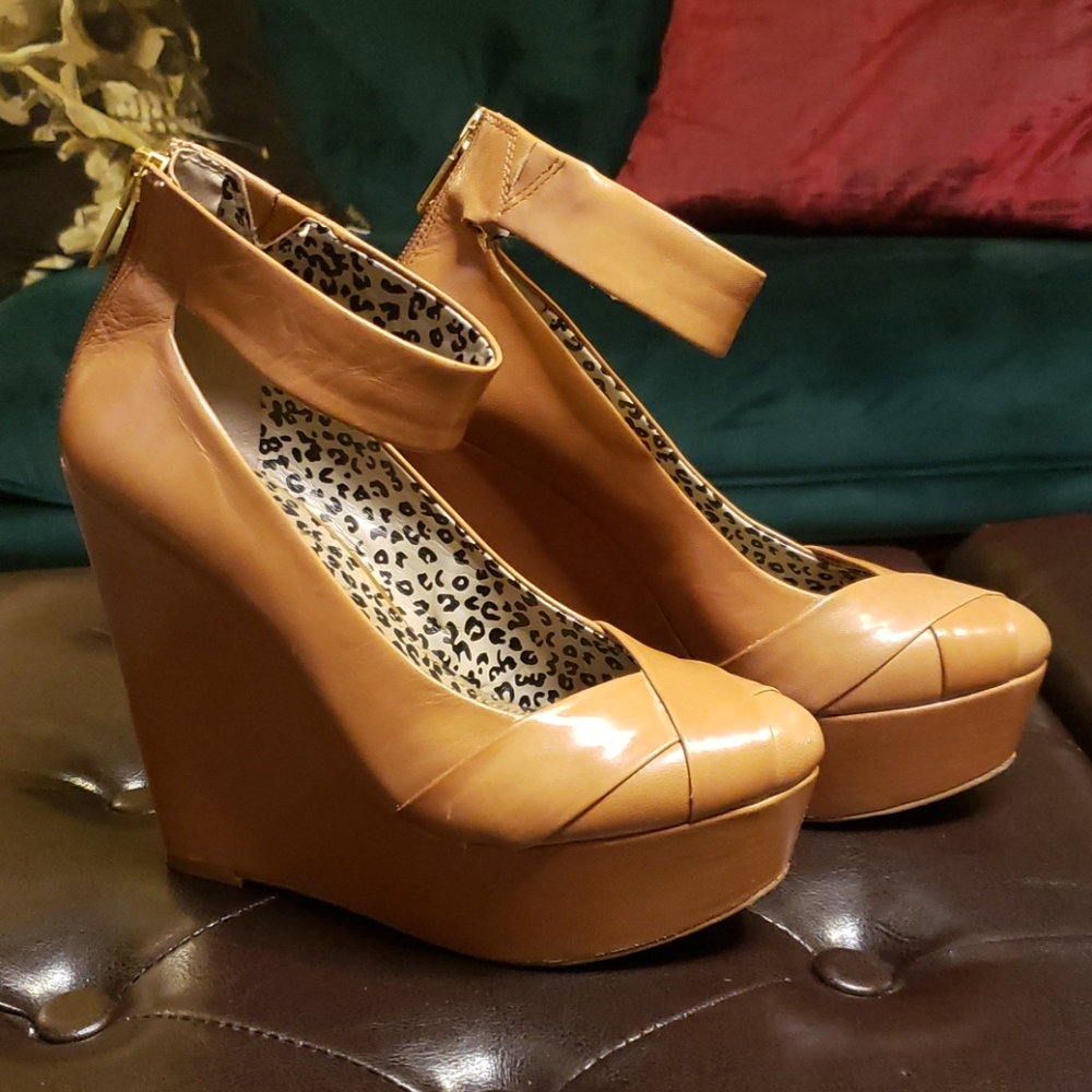 Jessica Simpson Wedges